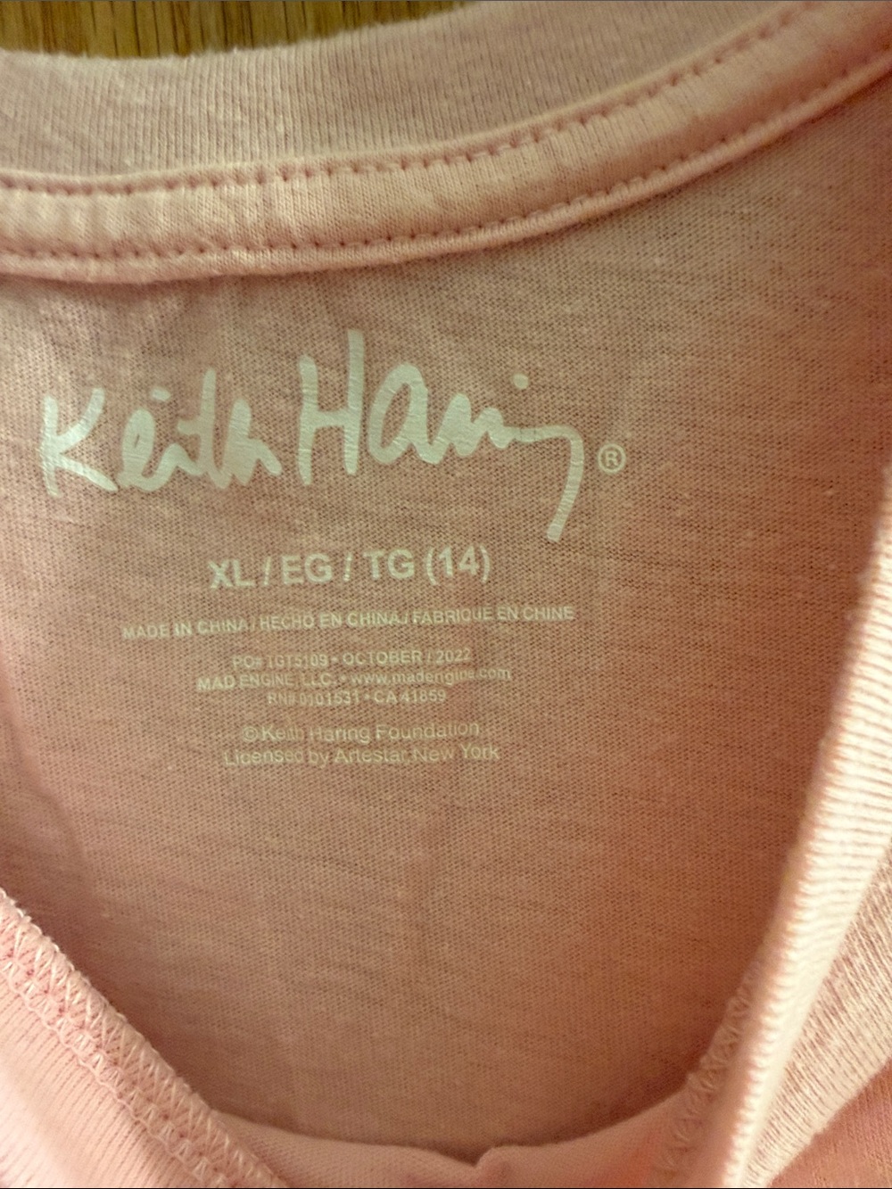 Keith Haring Pink Heart Graphic tee - Picture 2 of 2